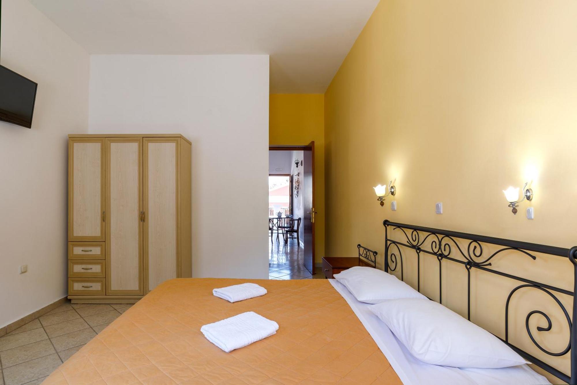 Opera House Hotel Symi Exteriör bild