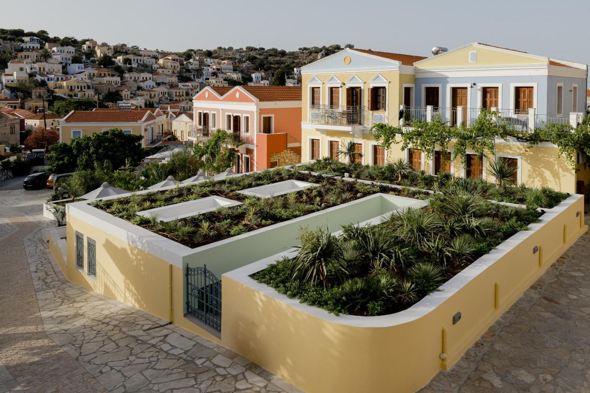 Opera House Hotel Symi Exteriör bild